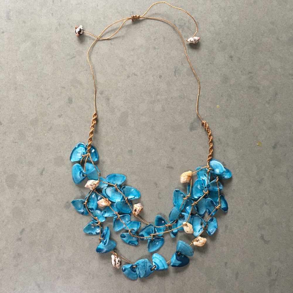 Shell necklace